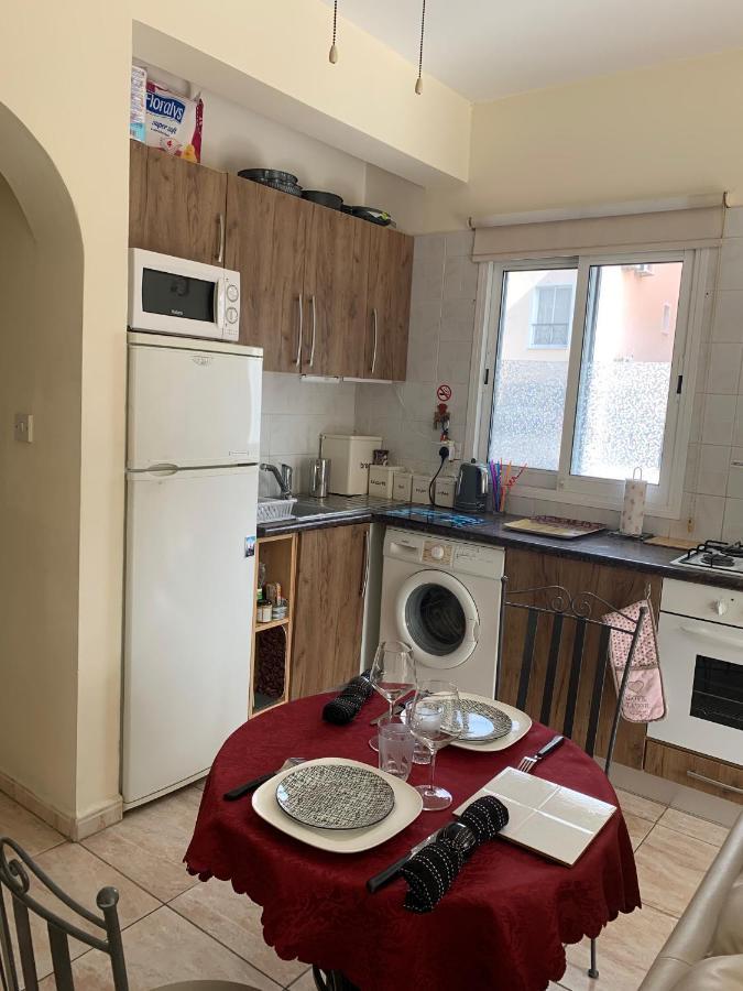 Appartement Limnos Gardens Paphos Exterior photo