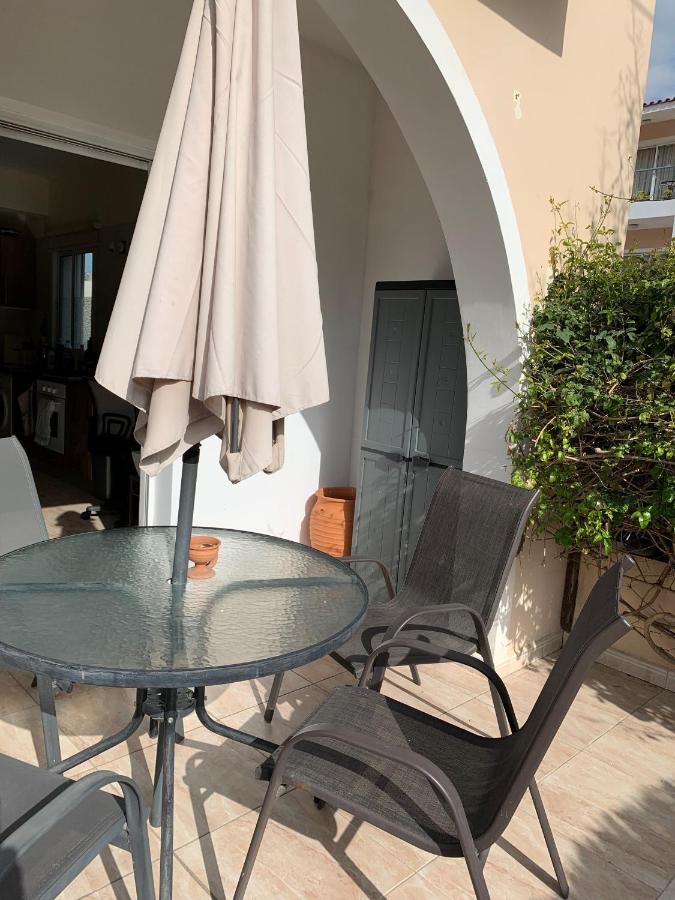 Appartement Limnos Gardens Paphos Exterior photo