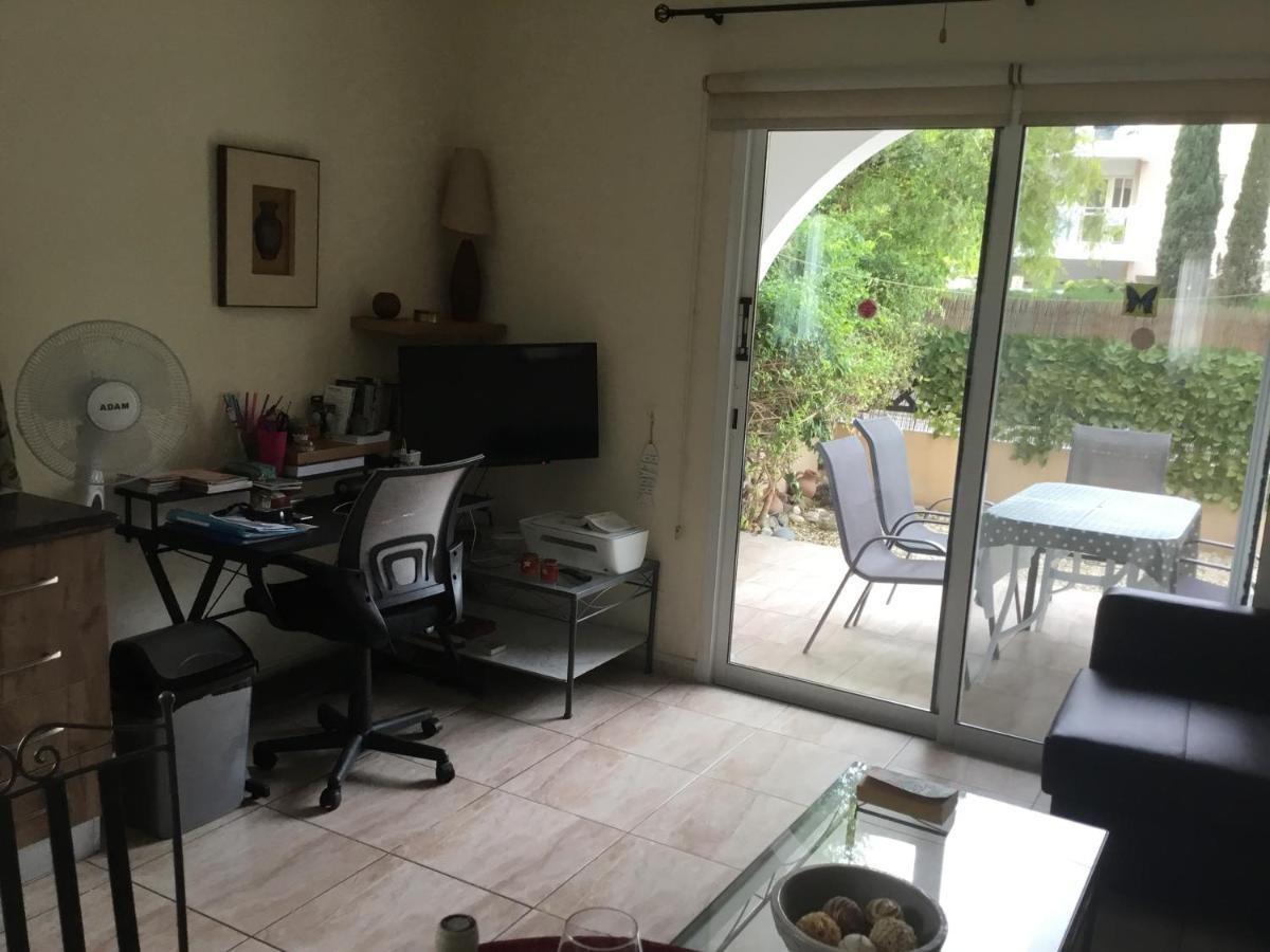 Appartement Limnos Gardens Paphos Exterior photo